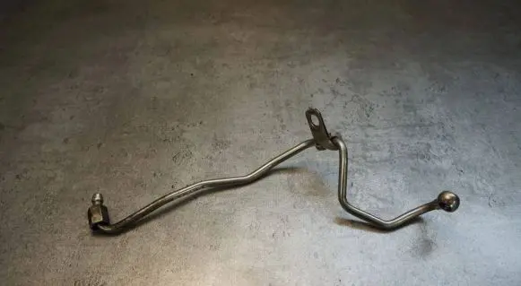Seat Alhambra (Mk2) Turbo turbocharger oiling pipe/hose 04L145771H