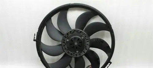 BMW 5 E60 E61 Radiator cooling fan shroud 7575564