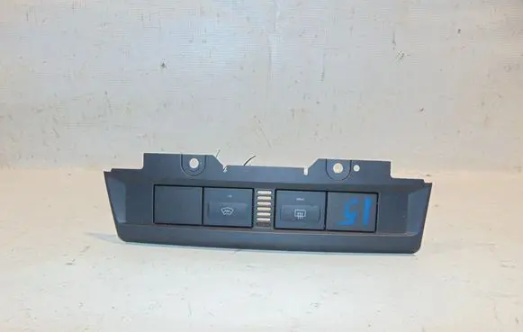 Ford Focus A set of switches 1386140 1386703 3M5T18C621AD