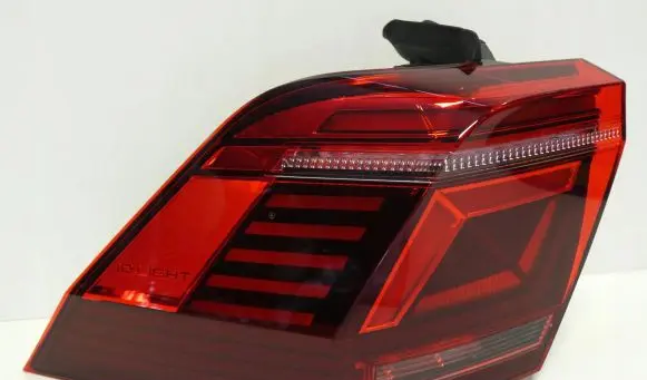 Volkswagen Tiguan Rear/tail lights 5NA945207