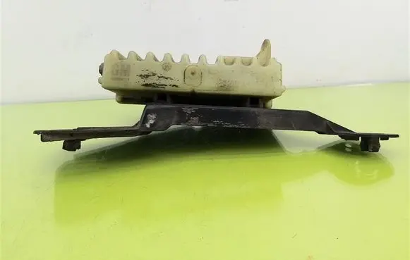 Opel Astra G Coolant fan relay 24462347