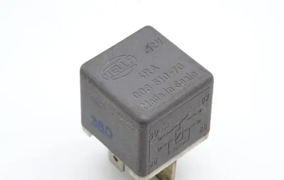 Mercedes-Benz Vito Viano W638 Other relay 4RA00351070