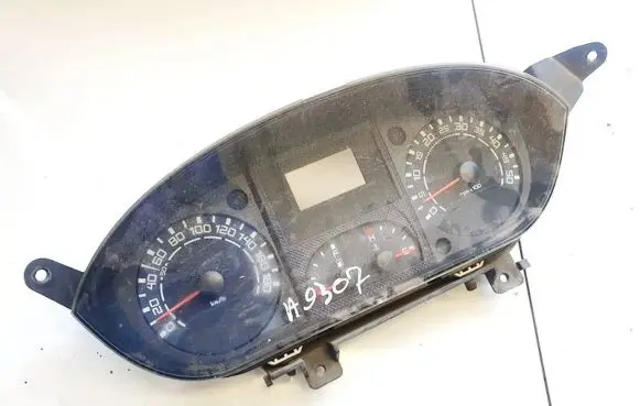 Iveco Daily 30.8 - 9 Speedometer (instrument cluster) 69502589 10r-020205
