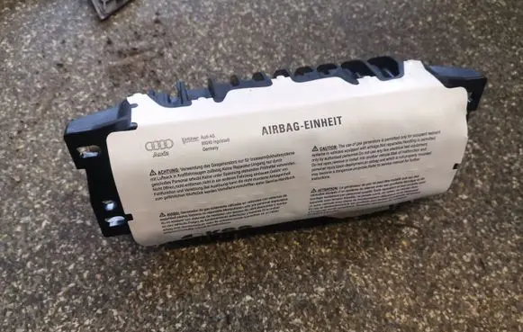 Audi Q5 SQ5 Passenger airbag 8R0880204B