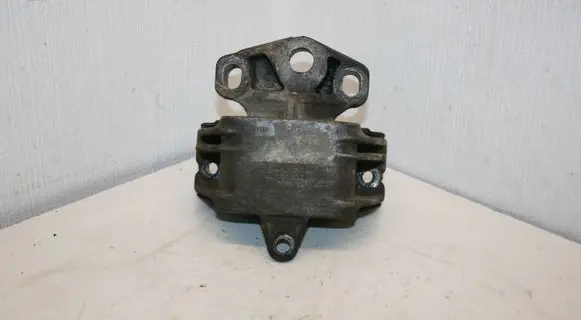 Ford Galaxy Engine mount bracket 7M3199555