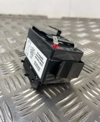 Mercedes-Benz E W212 Car battery N000000004039