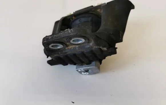 Volvo XC60 Engine mount bracket 26003326F22