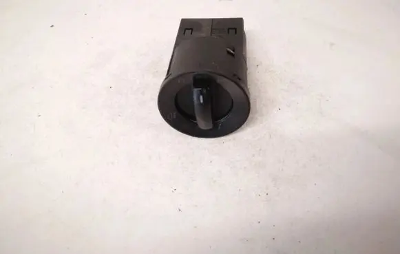 Volkswagen Polo IV 9N3 Light switch 6q0941531b