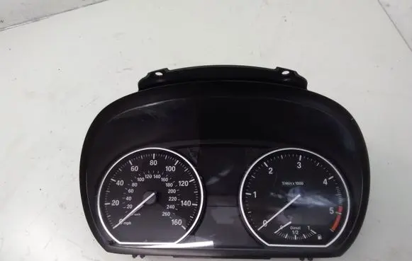 BMW 1 E82 E88 Speedometer (instrument cluster) 9187333 4032085
