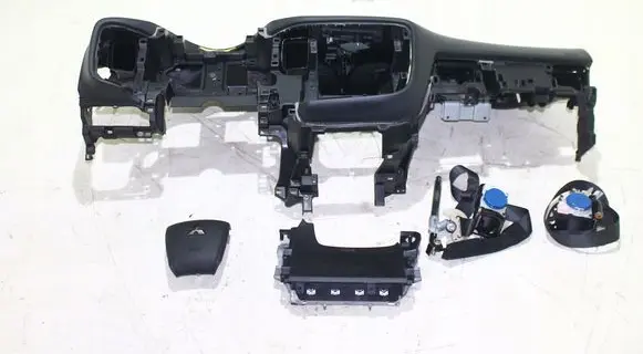 Mitsubishi Outlander Airbag set with panel 