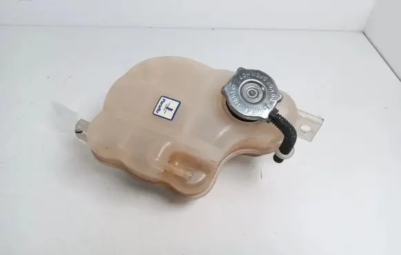 Fiat Freemont Coolant expansion tank/reservoir 68105172AB