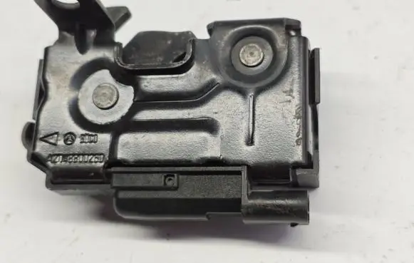 Mercedes-Benz AMG GT R190 C190 Engine bonnet/hood lock/catch A2048800260