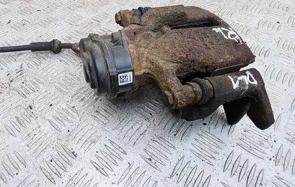Rear brake caliper