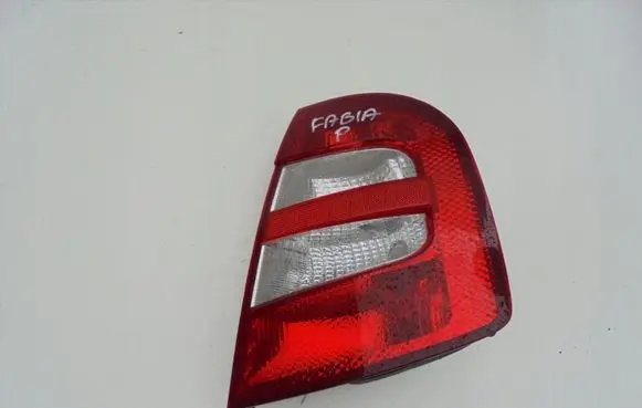 Skoda Fabia Mk1 (6Y) Rear/tail lights