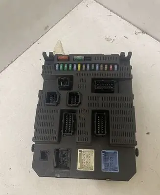 Peugeot 207 Comfort/convenience module 9659285580