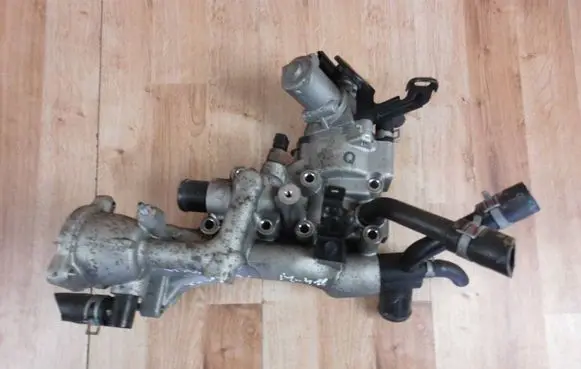 KIA Sorento EGR valve 284102F600