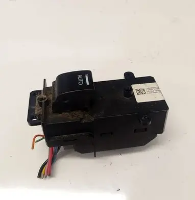 Honda CR-V Electric window control switch 35760SWAG010M2