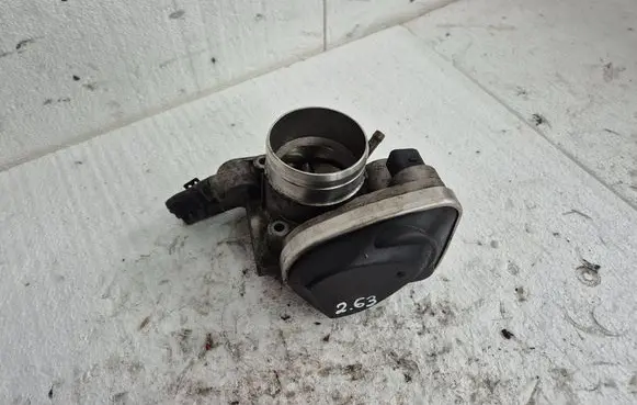 Volkswagen PASSAT B5.5 Throttle valve 06B133062L