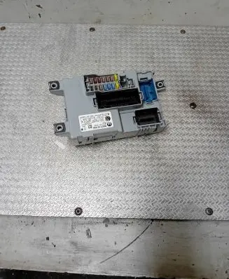 Fiat 500E Fuse box set 00521101450 116RI000832