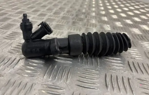 Peugeot Expert Clutch master cylinder 9809468580