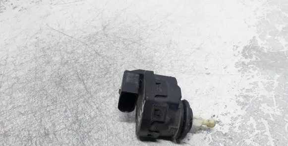 Headlight level adjustment motor