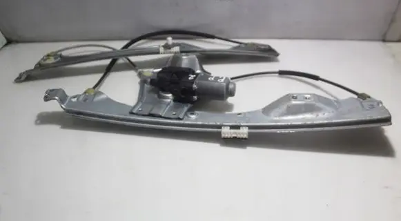 Renault Clio III Front window lifting mechanism without motor