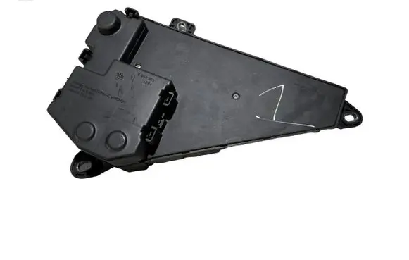 BMW 5 E60 E61 Fuse module 6906603