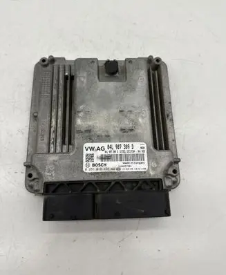 Volkswagen Golf VII Engine control unit/module 04L907309D