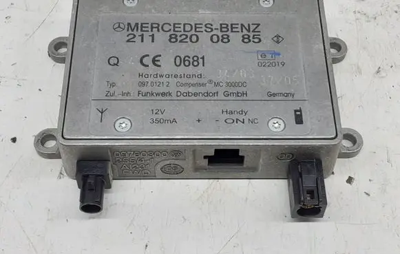 Mercedes-Benz ML W164 Antenna control unit 2118200885