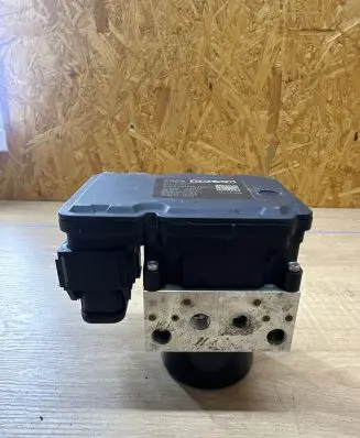 Volvo V60 ABS Pump 31400101 10062235531 5526258213