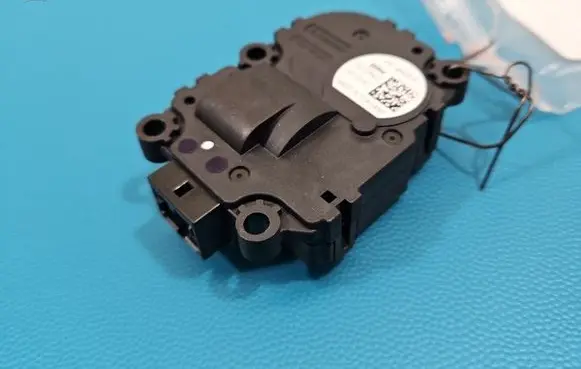 BMW iX3 G08 A/C air flow flap actuator/motor HAL-48003-D IMPRK1520596