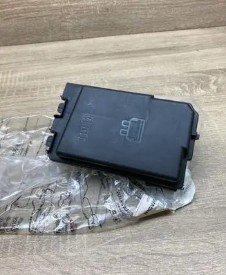 Skoda Fabia Mk3 (NJ) Fuse box cover 6C0937132C 6C0937574A