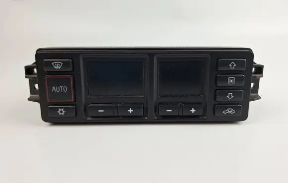 Audi A4 S4 B5 8D Climate control unit 8L0820043M 5HB00760810