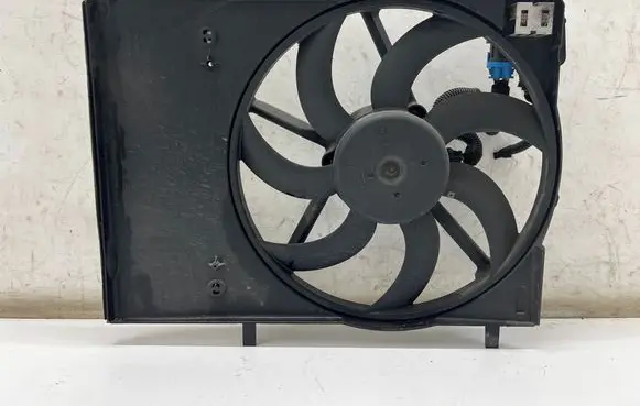 Opel Crossland X Electric radiator cooling fan FS2084 T300216