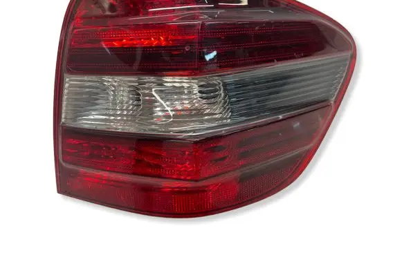 Mercedes-Benz ML W164 Rear/tail lights 404102R