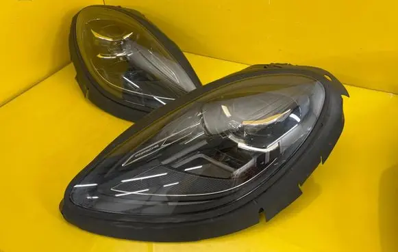Porsche Macan (95B) Headlight/headlamp 95B941077M