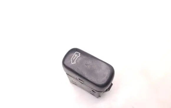 Mercedes-Benz Sprinter W901 W902 W903 W904 Central locking switch button 0065452107 32080407