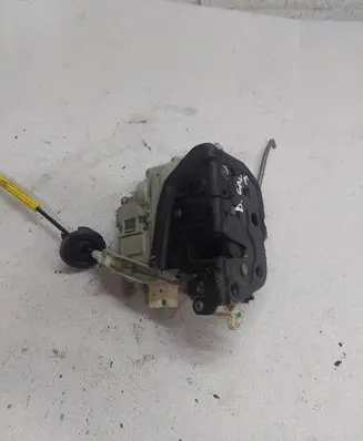 Audi A6 S6 C6 4F Rear door lock 4F0839016J