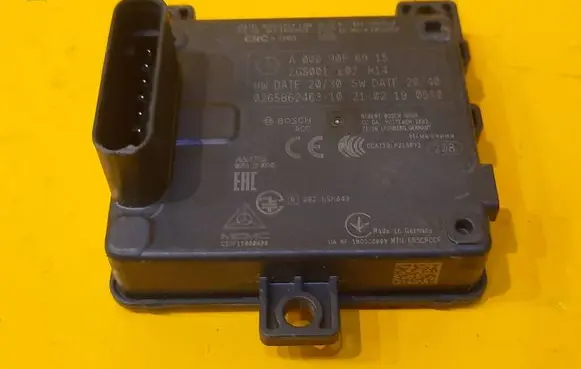 Mercedes-Benz Sprinter W901 W902 W903 W904 Distronic sensor radar A0009056915