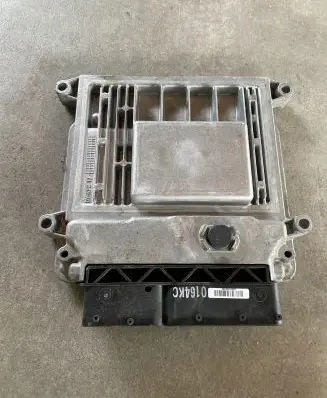 Hyundai i30 Engine control unit/module GFDA44CFS15000 9001040164KC 391122B102