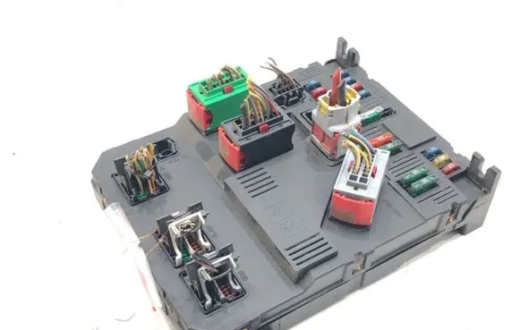 Peugeot 206 Other control units/modules 9650584680
