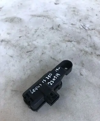 Lexus IS 220D-250-350 Air quality sensor 0136500010