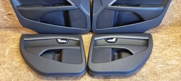 Volvo V70 Door card panel trim set 39801328 39801432 39801281