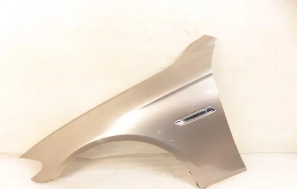 BMW 5 F10 F11 Fender
