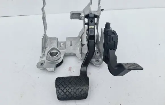 Audi Q5 SQ5 Brake pedal bracket assembly 