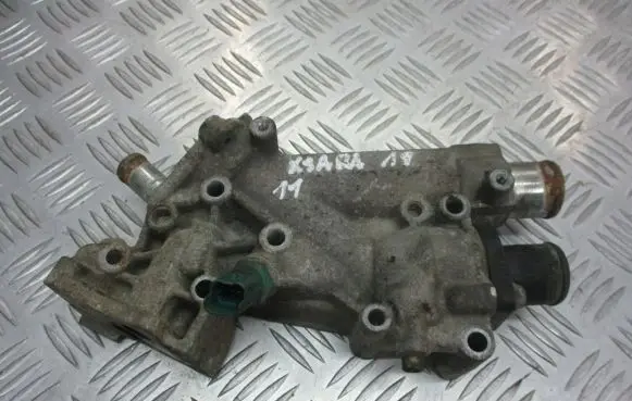 Citroen Xsara Picasso Thermostat housing 
