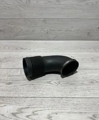 BMW 7 E65 E66 Air intake hose/pipe 7501202 P2GF157
