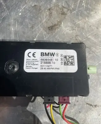 BMW X5 G05 Aerial antenna amplifier 6839348