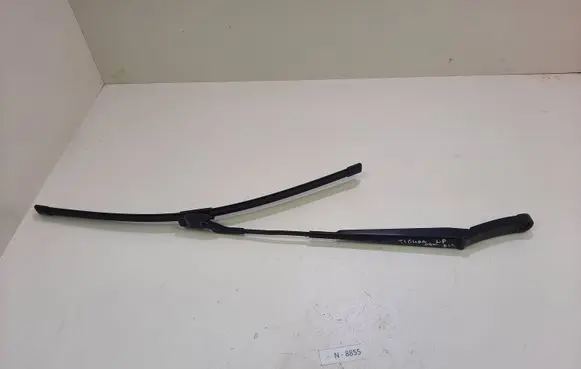 Volkswagen Tiguan Windshield/front glass wiper blade 