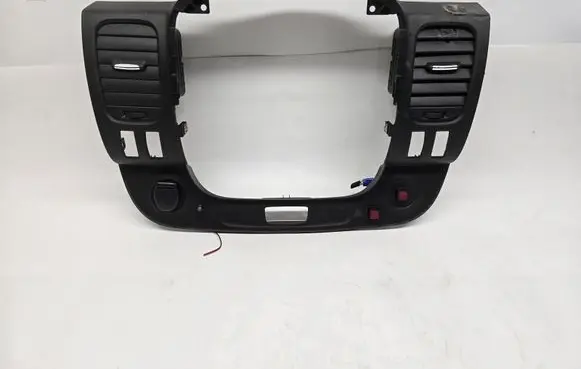 Opel Vivaro Panel trim 682607479R
